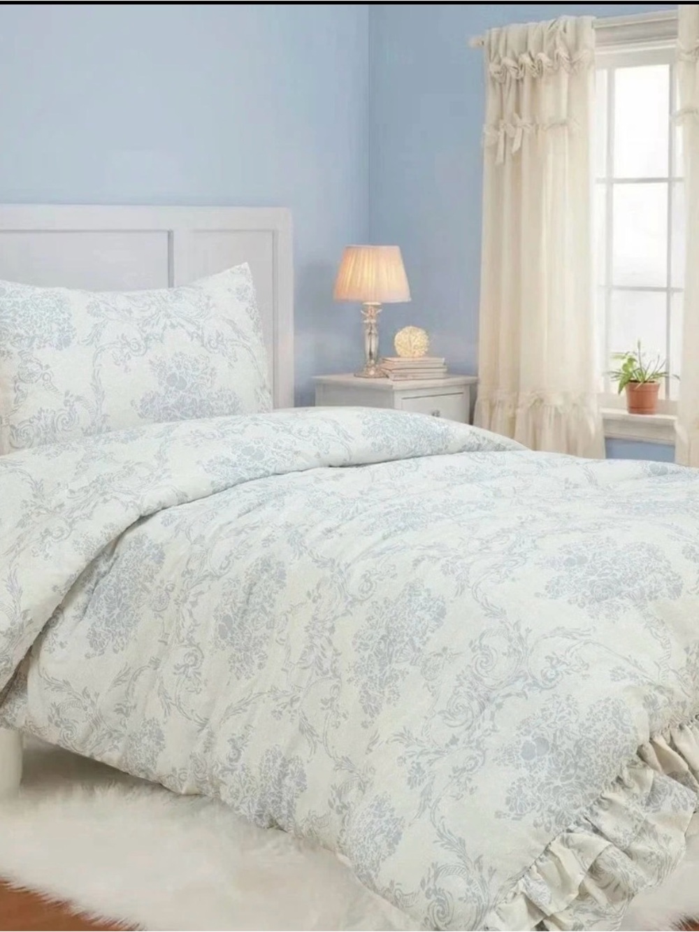 Twin Blue Ruffle Comforter Set - Harlow & Wren
